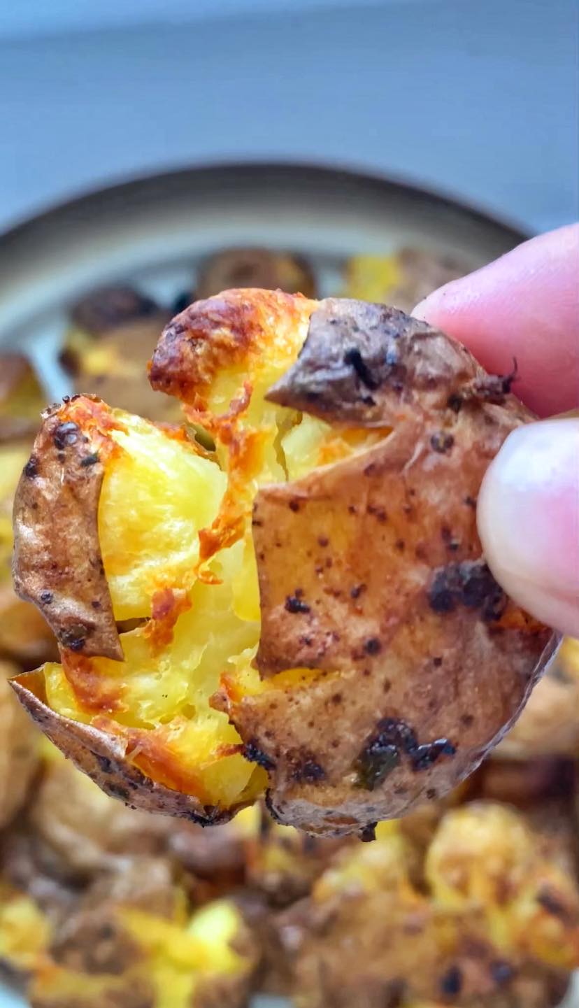 4-Ingredient Crispy Smashed Potatoes (Vegan) - Two Spoons